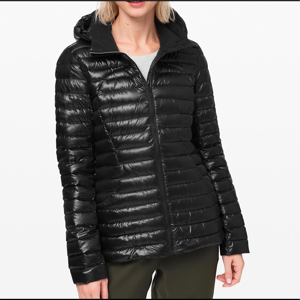 Lululemon pack it down jacket size 4 shiny black